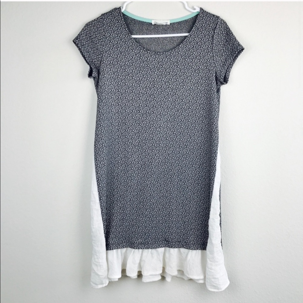 Anthropologie Clu + Willoughby Tunic Ruffle Size S